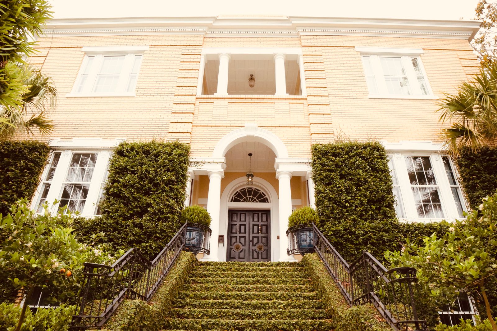 Charleston home: 18 Vendue Range, South of Broad