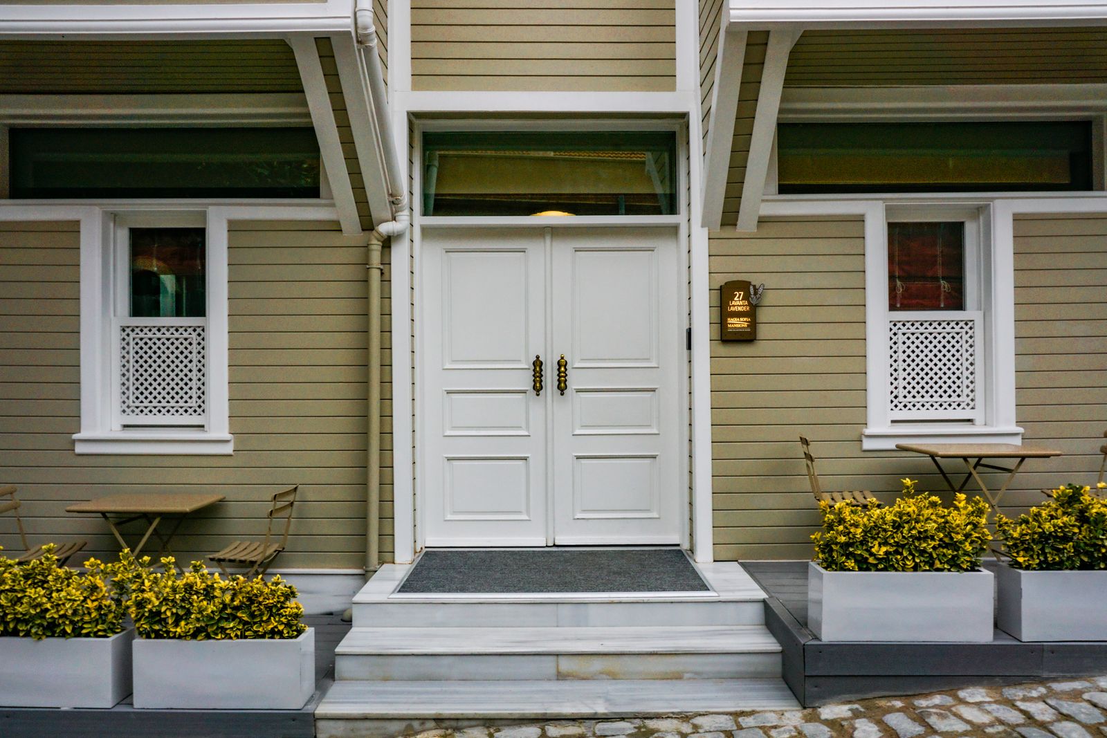 Front of 26 Warren Street, Harleston Village
