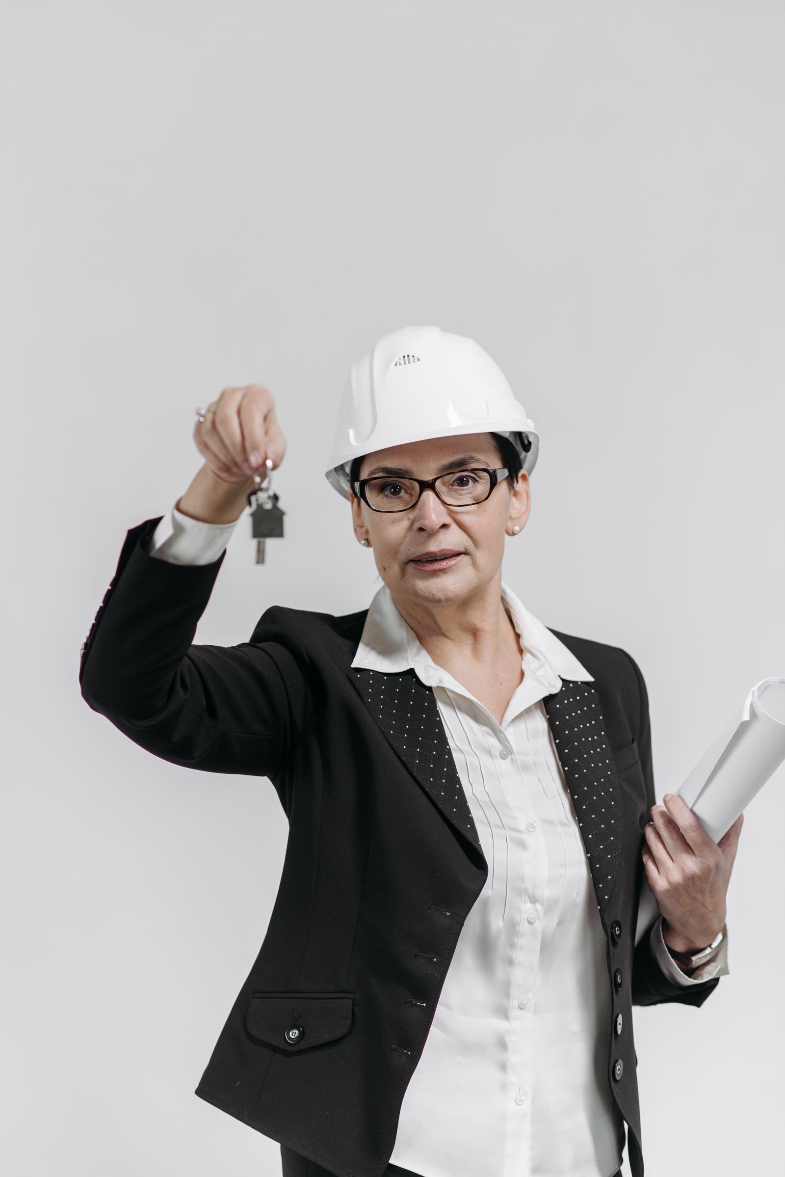 Naomi Fairbanks, Agent and property manager
